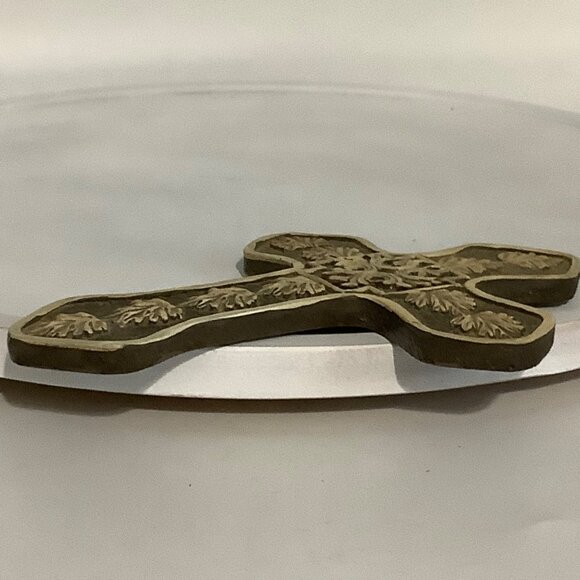 Vtg Wall Cross Decorative Embossed With Leaf Design 7" X 5” Religious - Picture 6 of 6